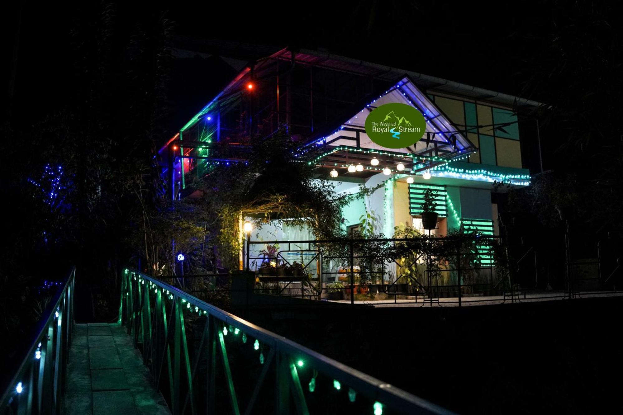 Bed and Breakfast Wayanad Royal Stream Kalpetta Esterno foto