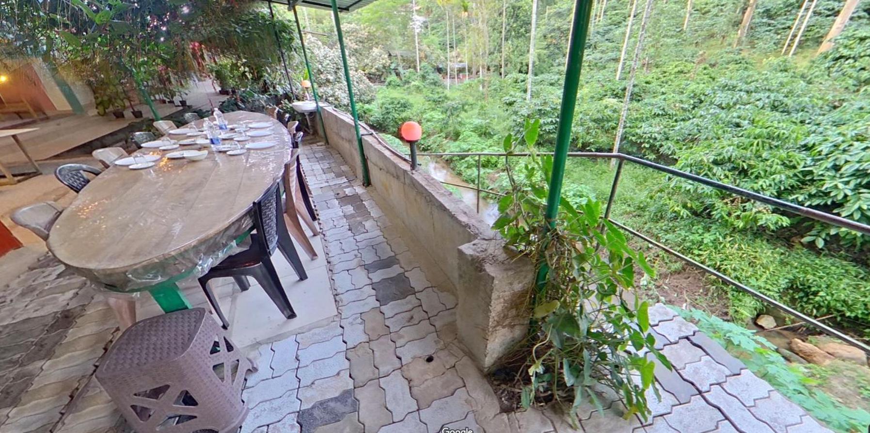 Bed and Breakfast Wayanad Royal Stream Kalpetta Esterno foto