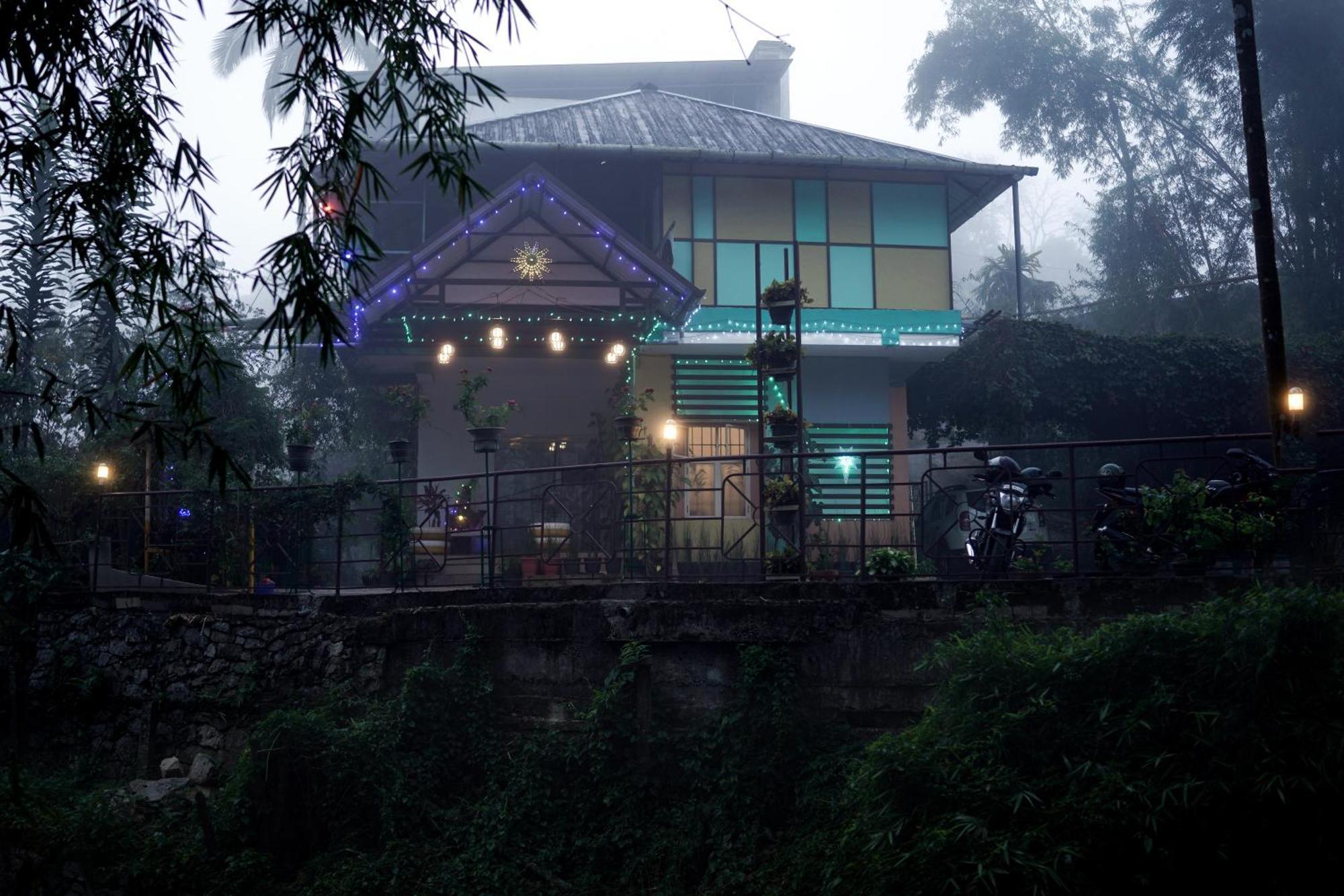 Bed and Breakfast Wayanad Royal Stream Kalpetta Esterno foto